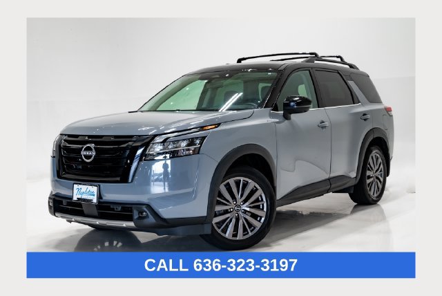 Used 2024 Nissan Pathfinder SL w/ SL Premium Package AWD/4WD image 1
