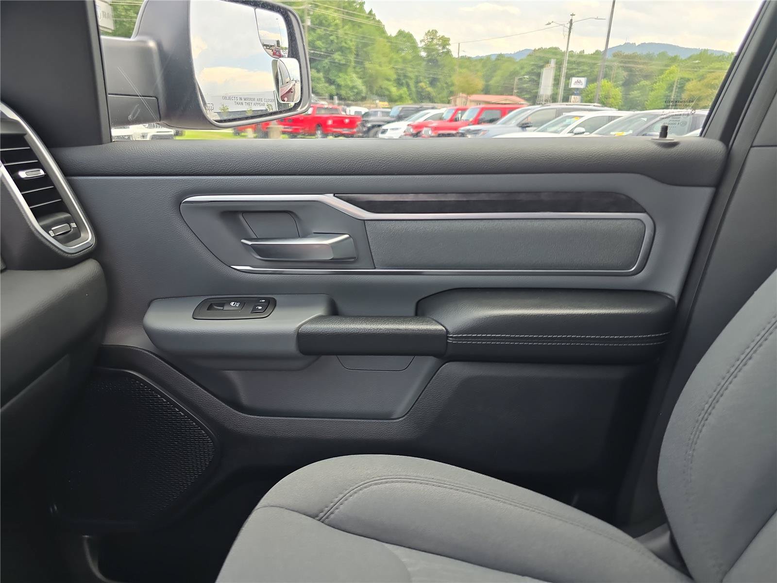Used 2021 RAM 1500 Big Horn AWD/4WD image 23