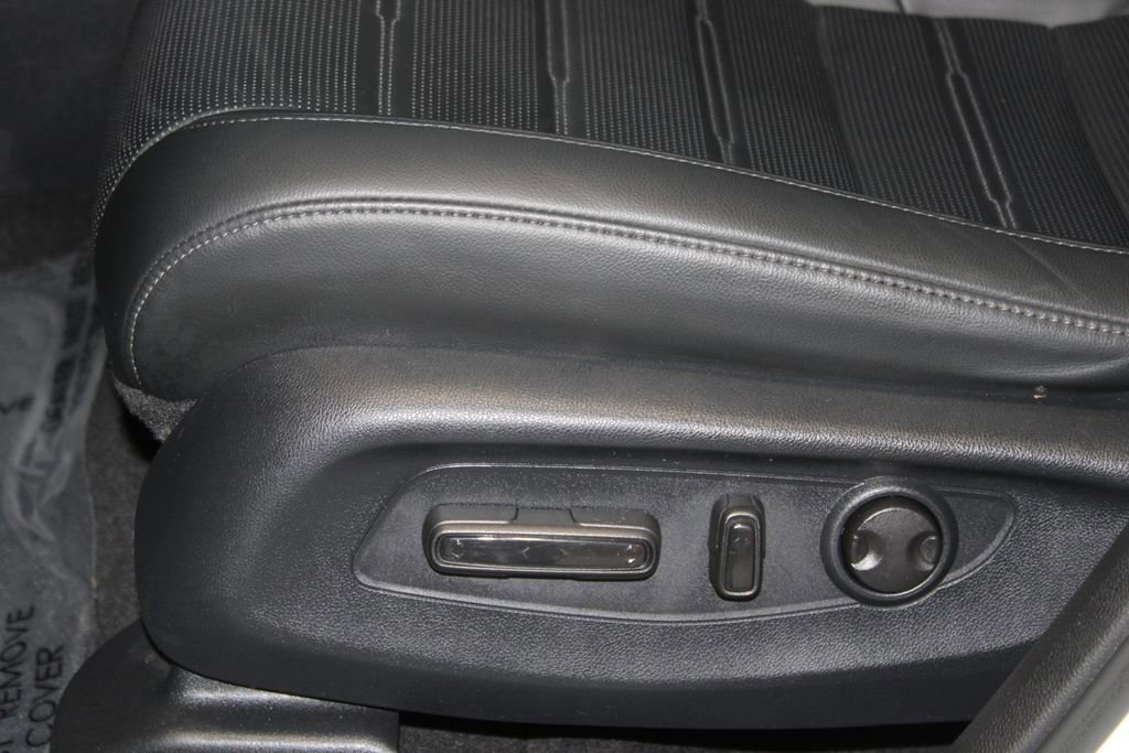 Used 2023 Honda CR-V EX-L image 13