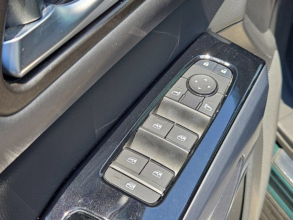 Used 2023 Nissan Pathfinder SL w/ Lighting Package (N92) AWD/4WD image 12