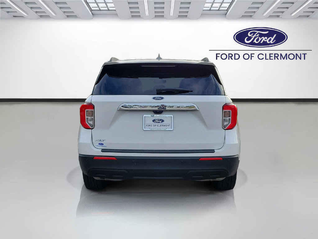 Used 2023 Ford Explorer XLT RWD image 4