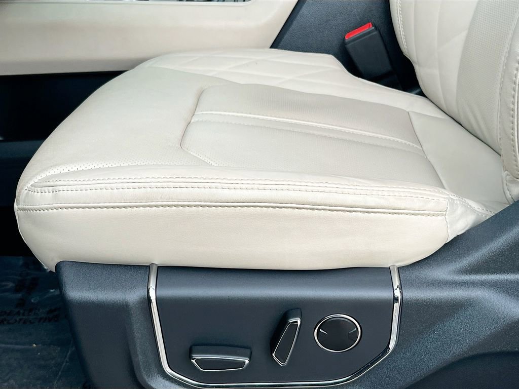 Used 2023 Ford Expedition Platinum image 20