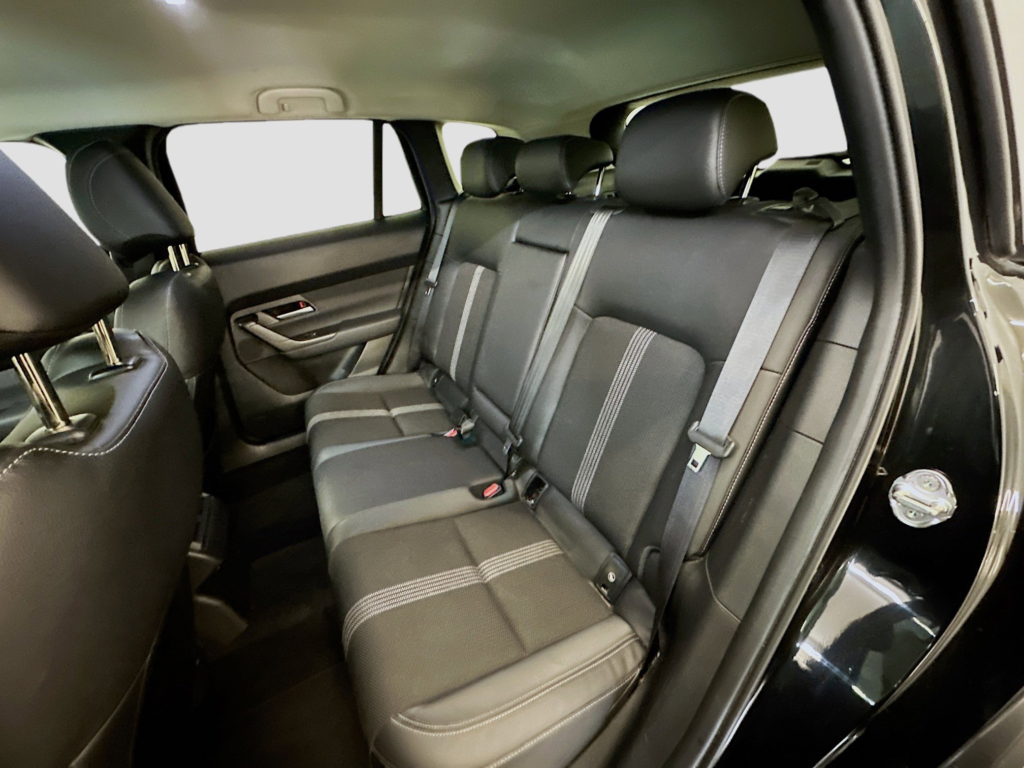 Used 2025 MAZDA CX-50 AWD 2.5 S w/ Preferred Package image 29