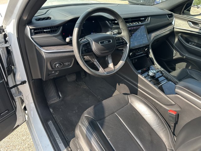 Used 2023 Jeep Grand Cherokee Overland AWD/4WD image 10