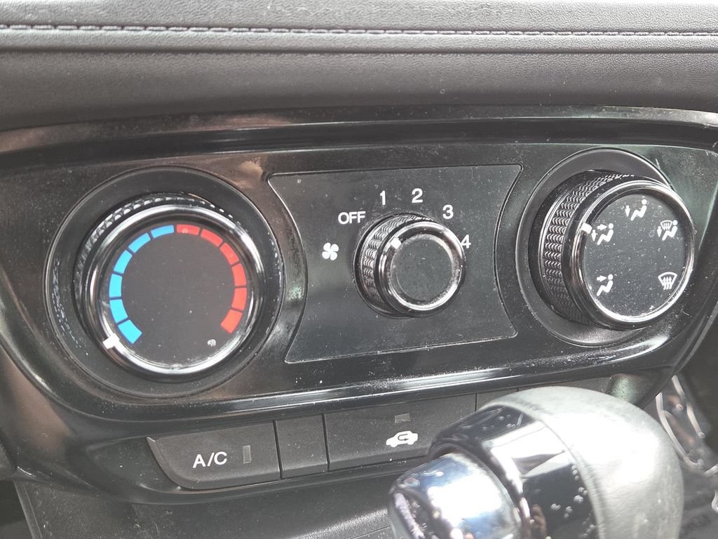 Used 2019 Honda HR-V Sport image 27