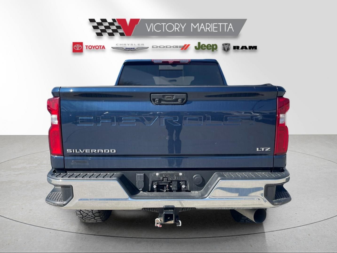 Used 2021 Chevrolet Silverado 2500 LTZ w/ LTZ Convenience Package image 3