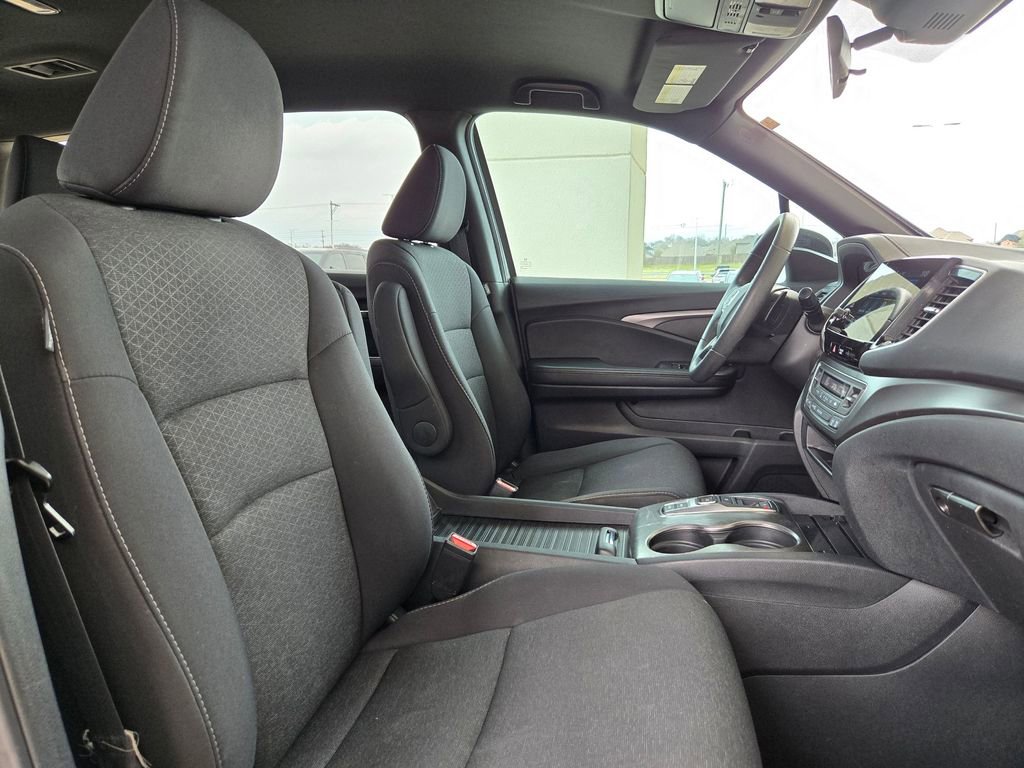 Used 2021 Honda Passport Sport image 25