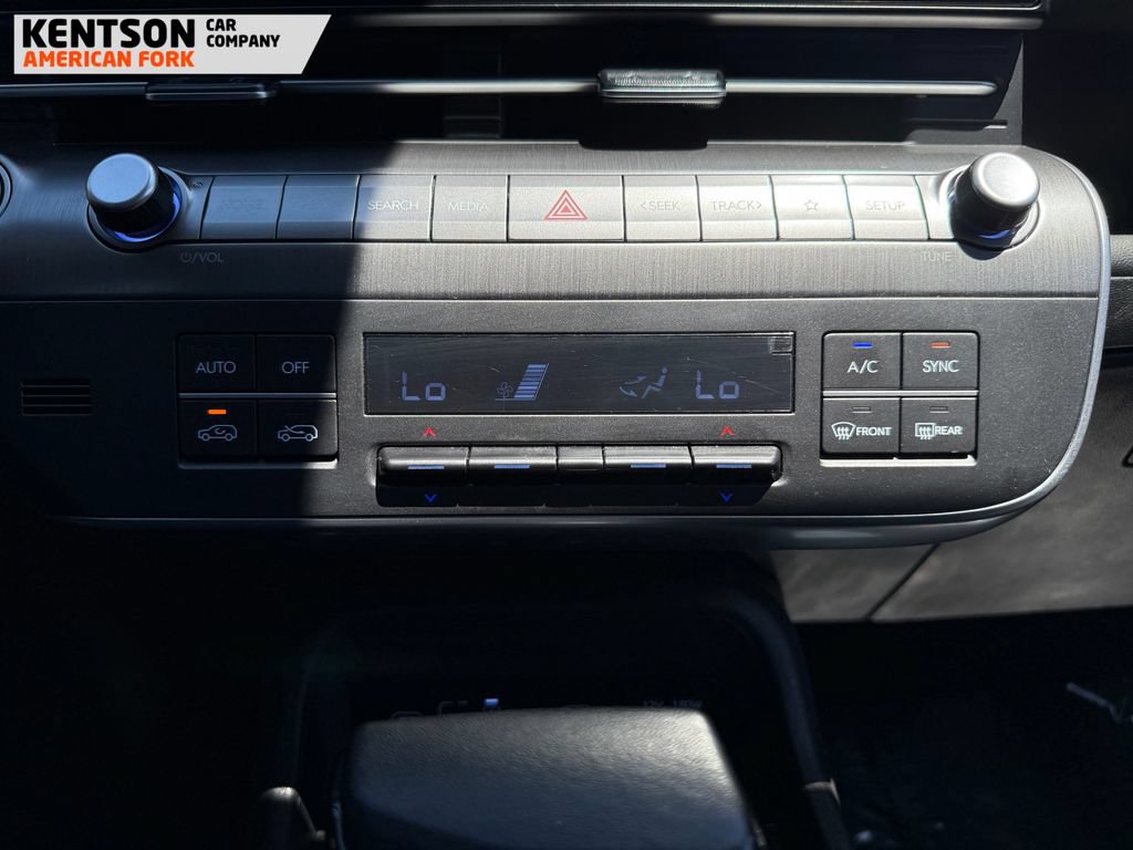 Used 2025 Hyundai Kona SEL AWD/4WD image 23