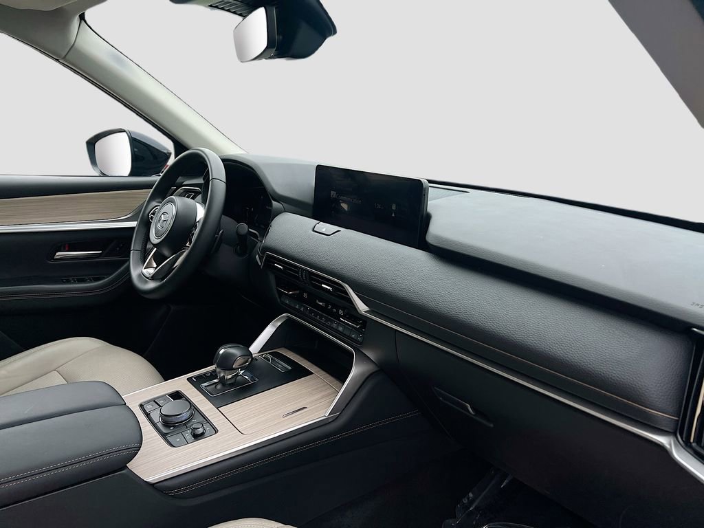 Used 2025 MAZDA CX-90 Plug-In Hybrid w/ Preferred AWD/4WD image 33