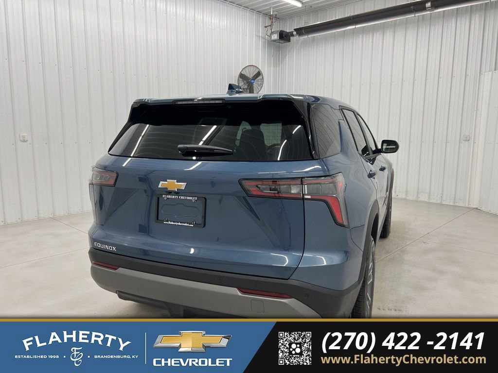 New 2026 Chevrolet Equinox LT image 3