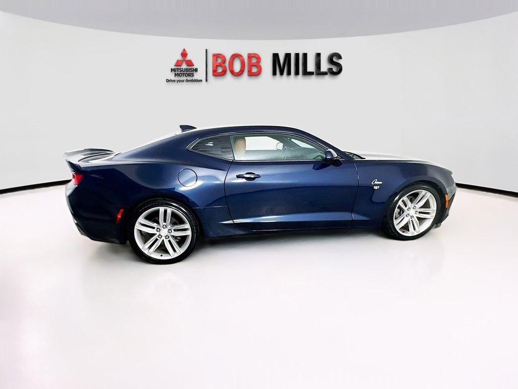 Used 2016 Chevrolet Camaro LT RWD image 8