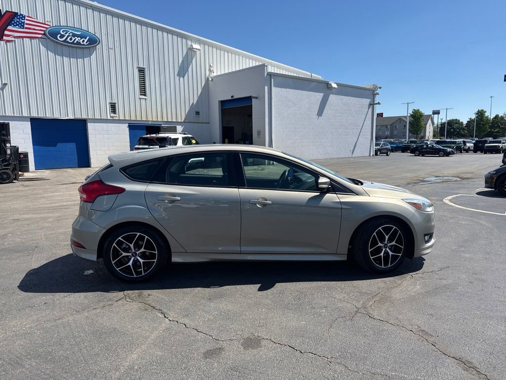 Used 2015 Ford Focus SE w/ SE Sport Package FWD image 51