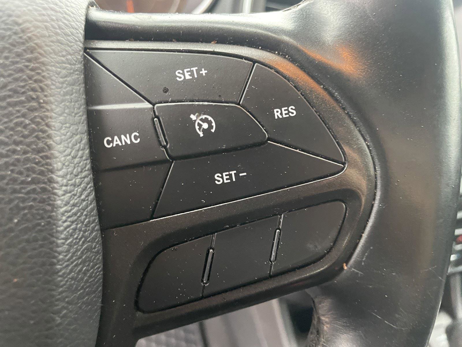 Used 2020 Jeep Cherokee Trailhawk w/ Cold Weather Group image 16