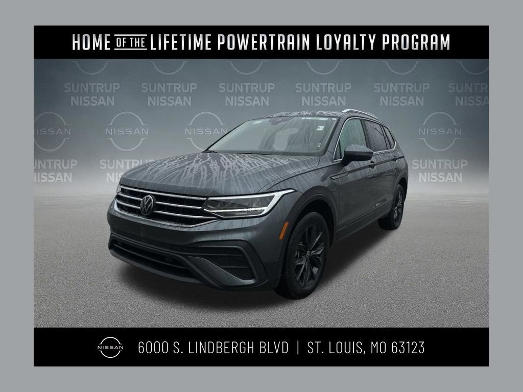 Used 2024 Volkswagen Tiguan SE image 1