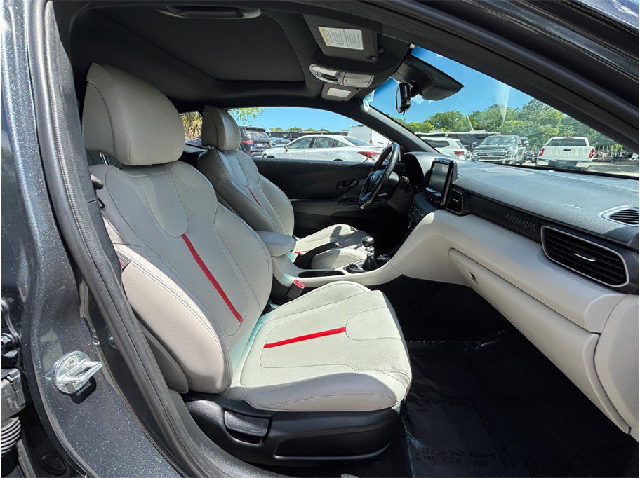 Used 2019 Hyundai Veloster Turbo Ultimate FWD image 37