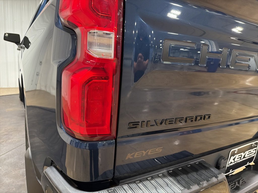 Used 2020 Chevrolet Silverado 1500 LT Trail Boss image 16