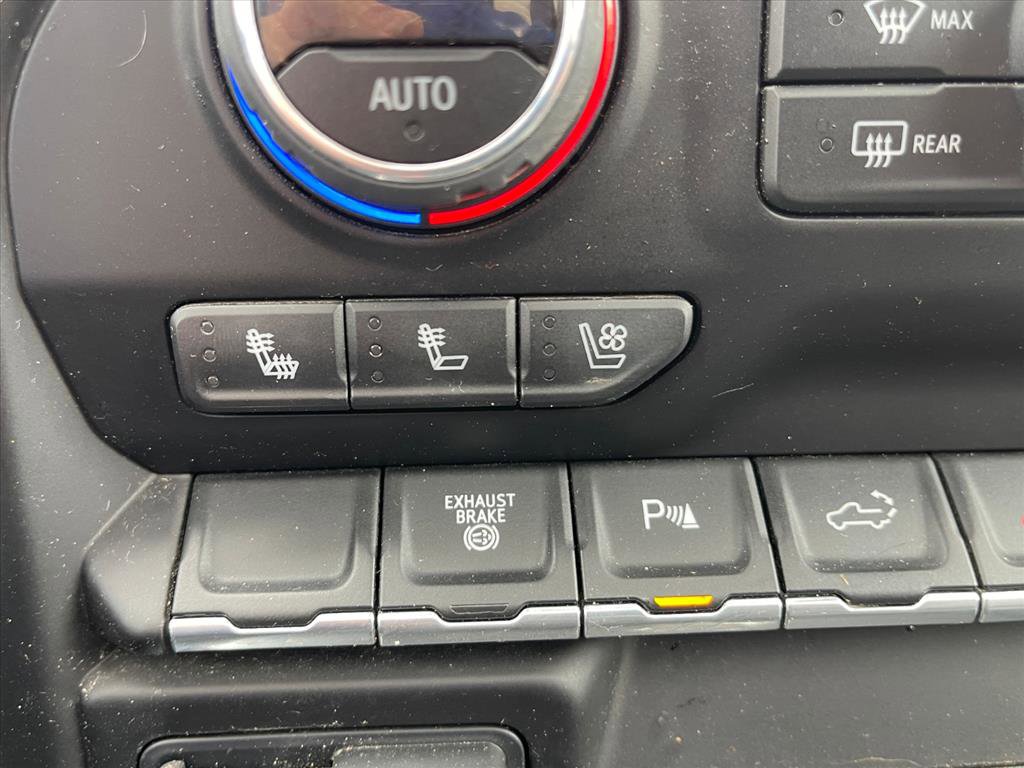 Used 2022 Chevrolet Silverado 2500 LTZ w/ LTZ Plus Package image 15