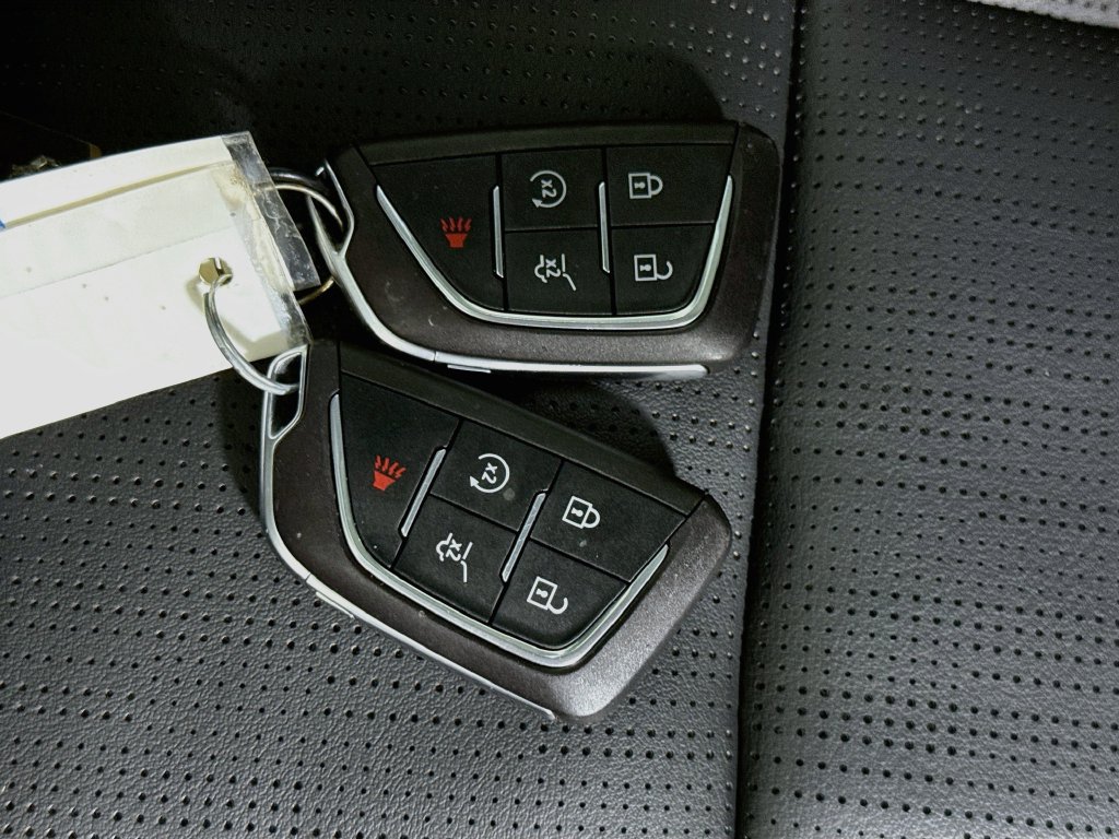 Used 2024 Cadillac Lyriq Sport AWD/4WD image 36