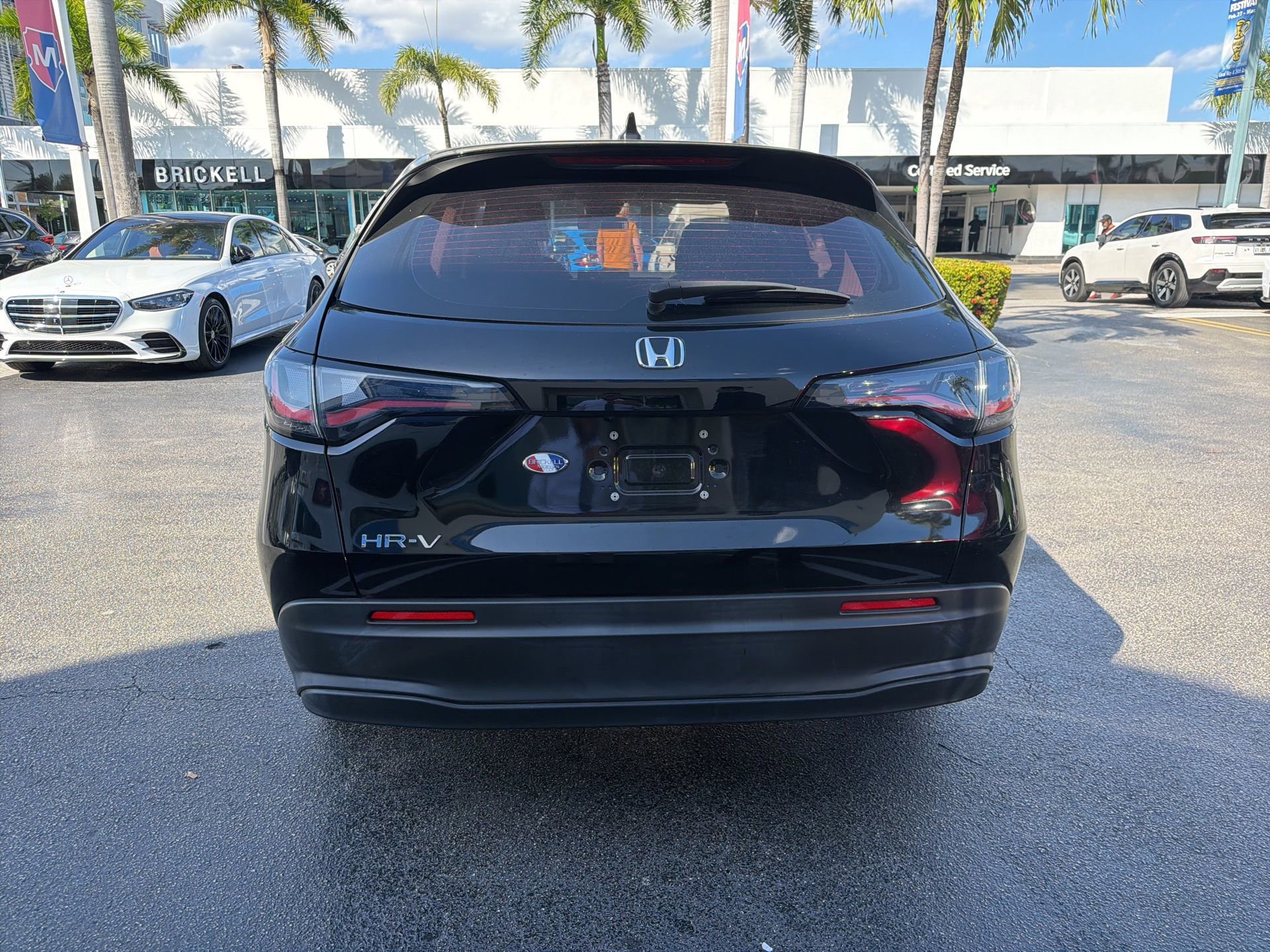 Used 2023 Honda HR-V LX image 6