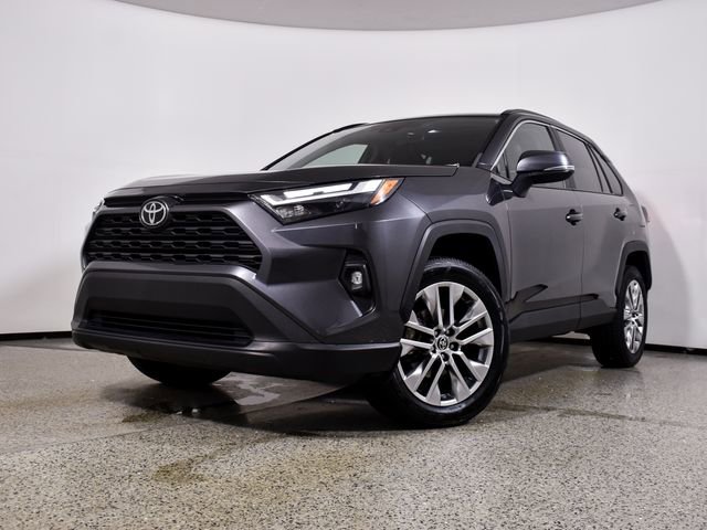 Used 2022 Toyota RAV4 XLE Premium w/ Carpet Mat Package (TMS) AWD/4WD image 2