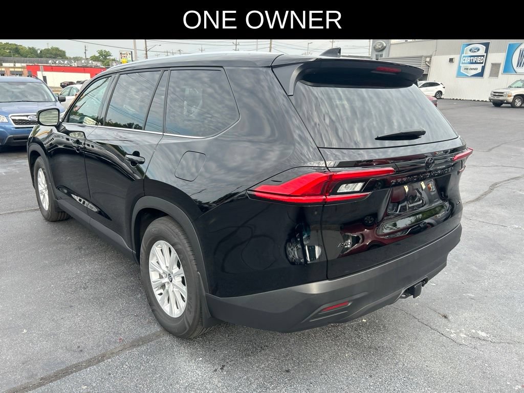 Used 2024 Toyota Grand Highlander AWD image 4