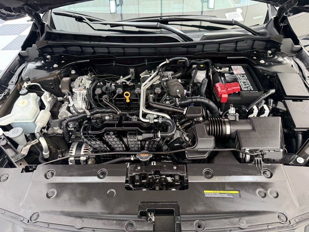 Used 2025 Nissan Altima 2.5 SV image 8