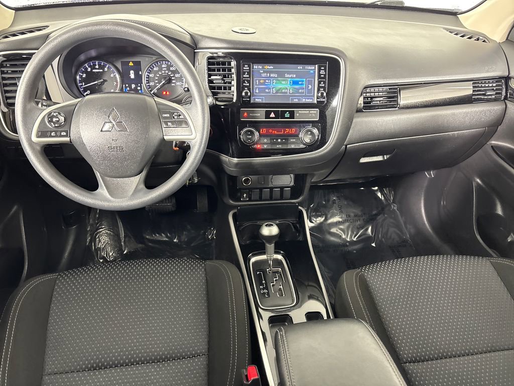 Used 2019 Mitsubishi Outlander ES image 25