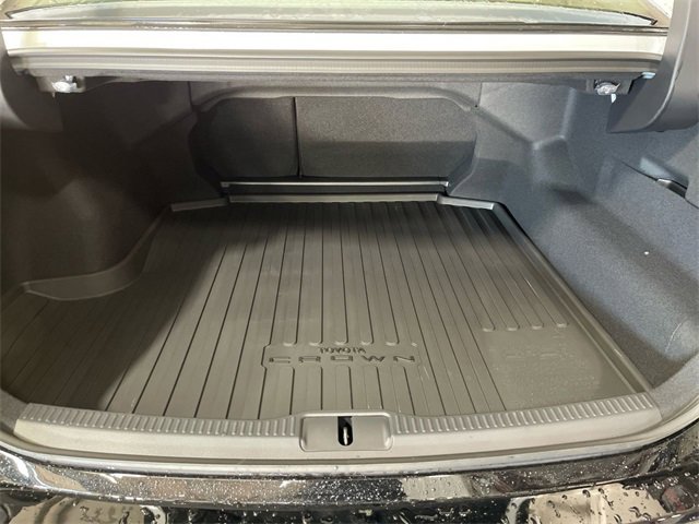 New 2026 Toyota Crown Platinum image 24