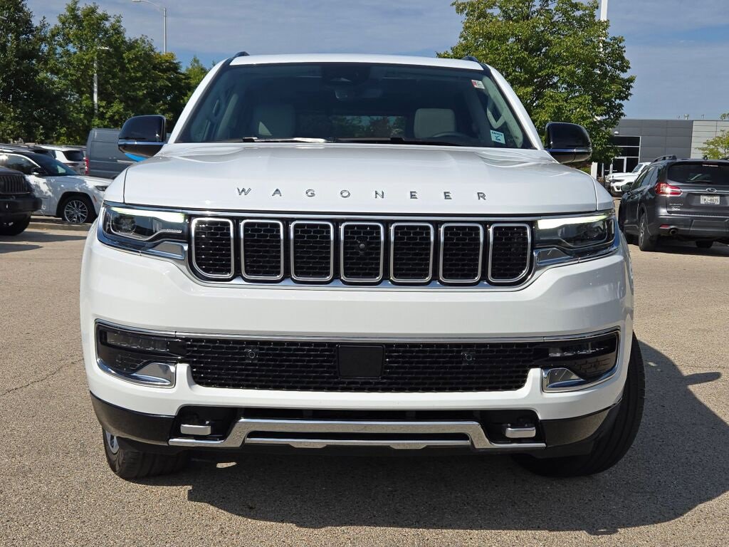 Used 2024 Jeep Wagoneer Series III w/ Premium Group I image 4