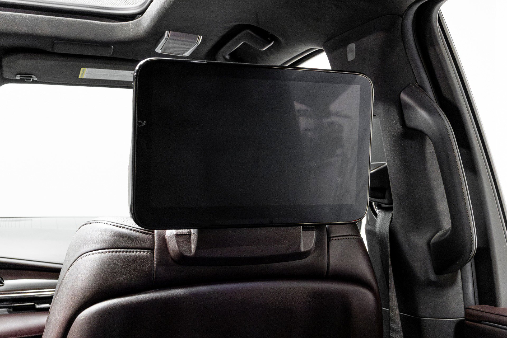 Used 2021 Cadillac Escalade ESV Premium Luxury Platinum w/ Heavy-Duty Trailer Package image 23