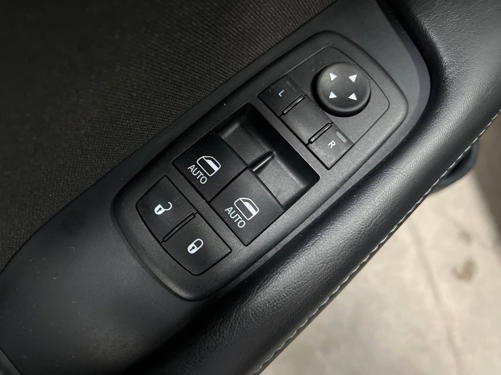 Used 2023 Dodge Challenger R/T RWD image 13