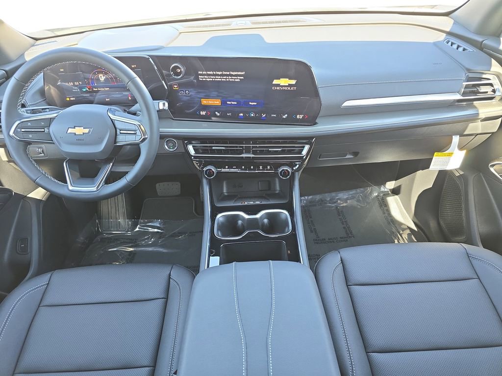 New 2026 Chevrolet Traverse LT w/ Sun and Wheel Package FWD image 9