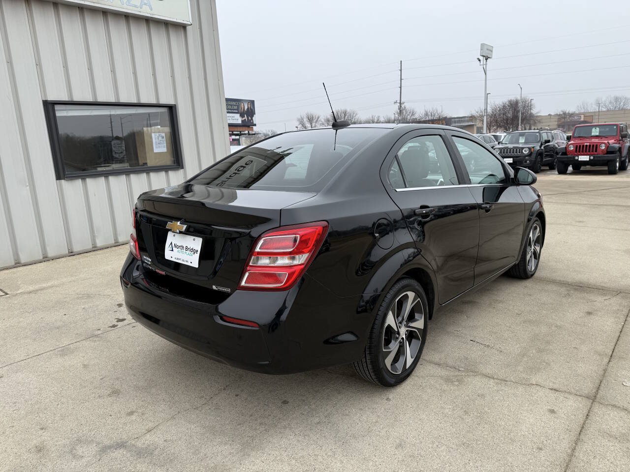 Used 2017 Chevrolet Sonic Premier FWD image 4