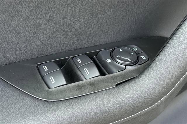 New 2026 Chevrolet Blazer LT image 12