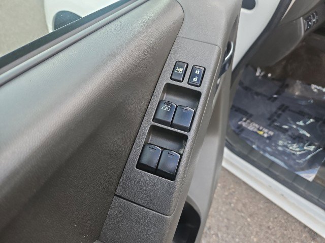 Used 2014 Nissan Frontier PRO-4X image 10