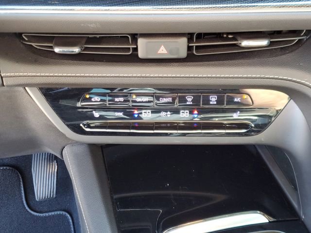 Used 2022 Buick Envision Essence w/ Safety Package image 23