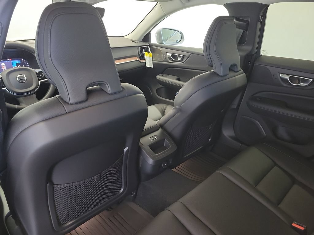 New 2026 Volvo V60 B5 Cross Country Plus w/ Protection Package Premier AWD/4WD image 14
