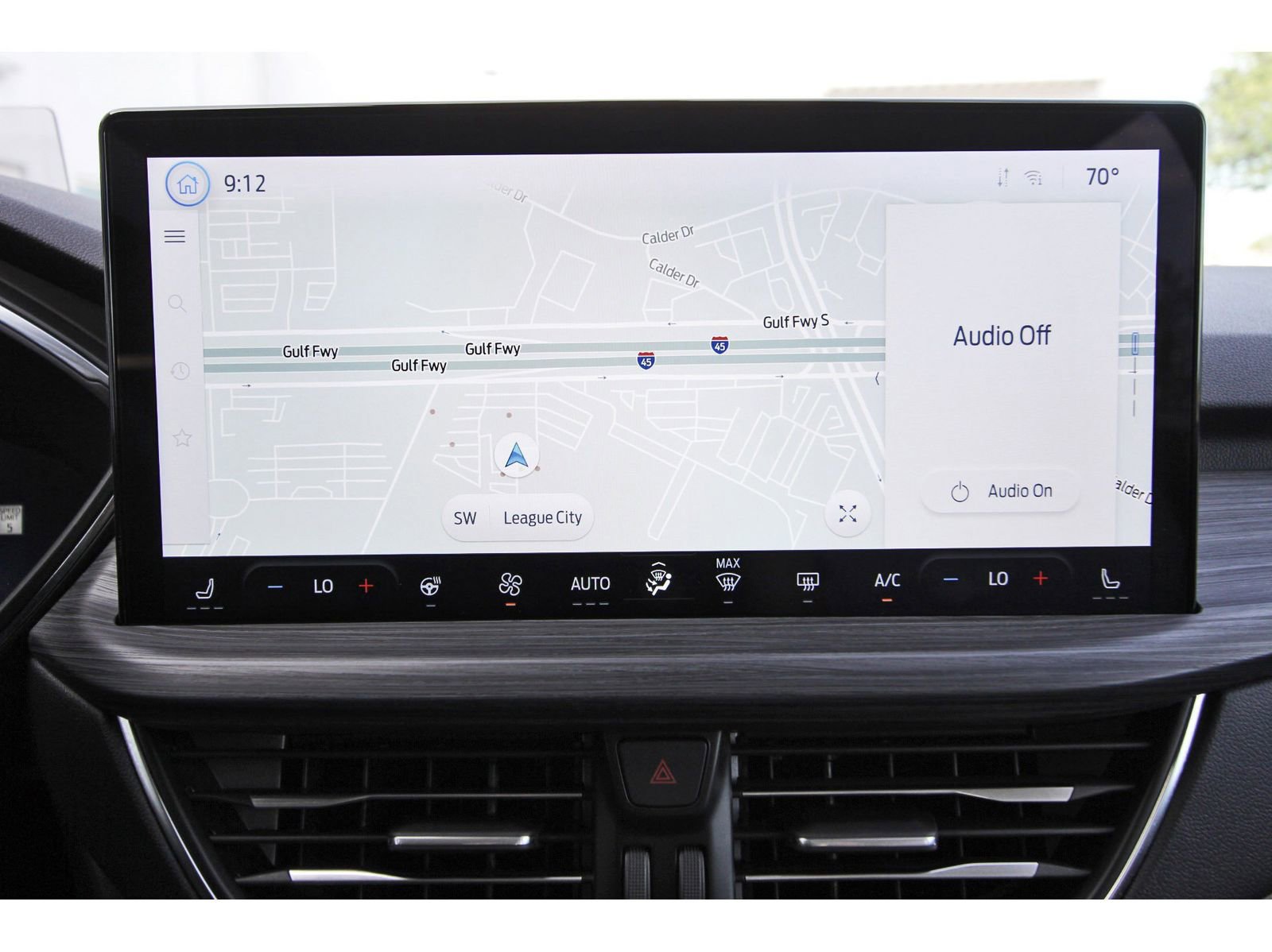 Used 2024 Ford Escape Platinum w/ Premium Technology Package image 25