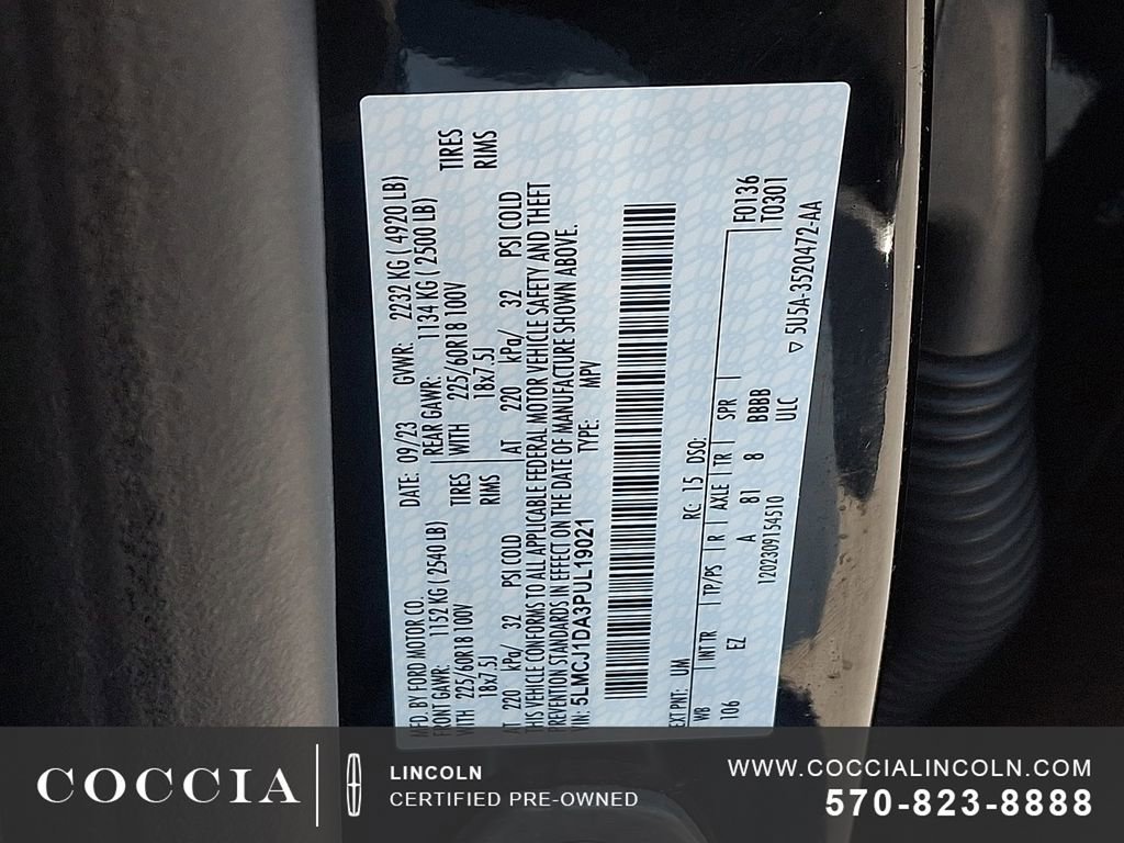 Certified 2023 Lincoln Corsair AWD image 28