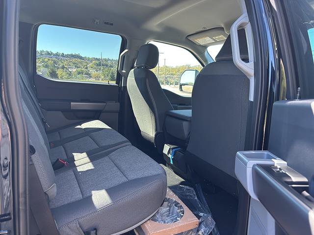 New 2027 Ford F250 XL w/ Tremor Off-Road Package AWD/4WD image 18