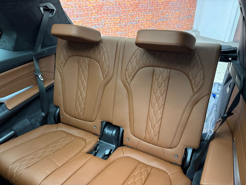 New 2027 BMW X7 M60i w/ Executive Package AWD/4WD image 28