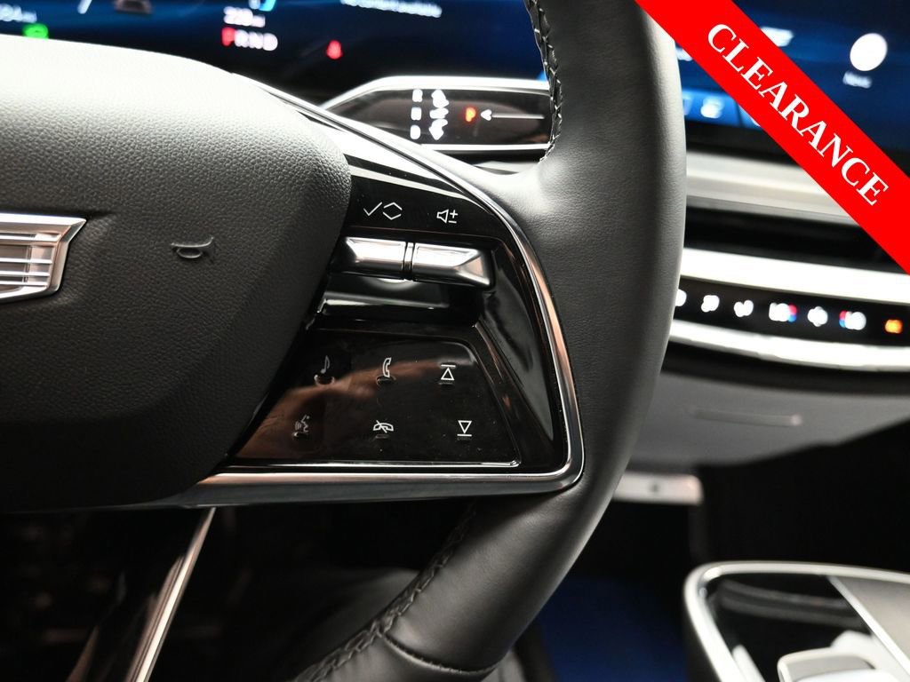 Used 2025 Cadillac Lyriq Sport image 26