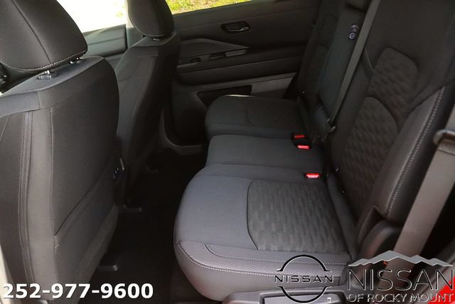 New 2026 Nissan Pathfinder SV w/ Cargo Package FWD image 12
