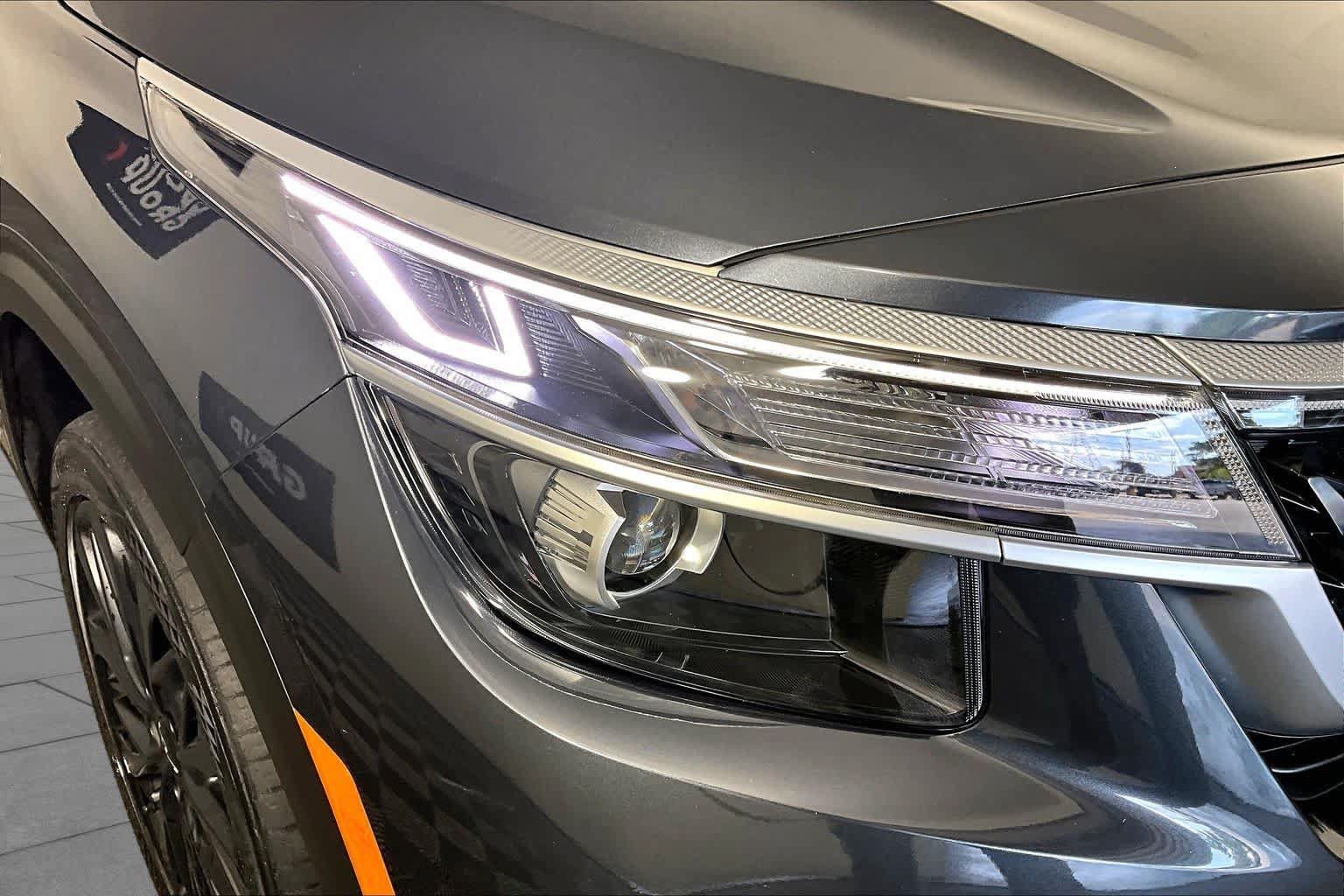 Used 2022 Kia Seltos Nightfall Edition AWD/4WD image 26