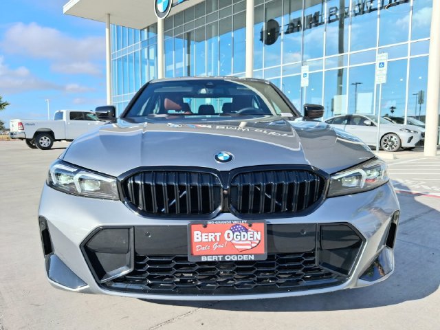 New 2026 BMW 330i Sedan w/ M Sport Package RWD image 2