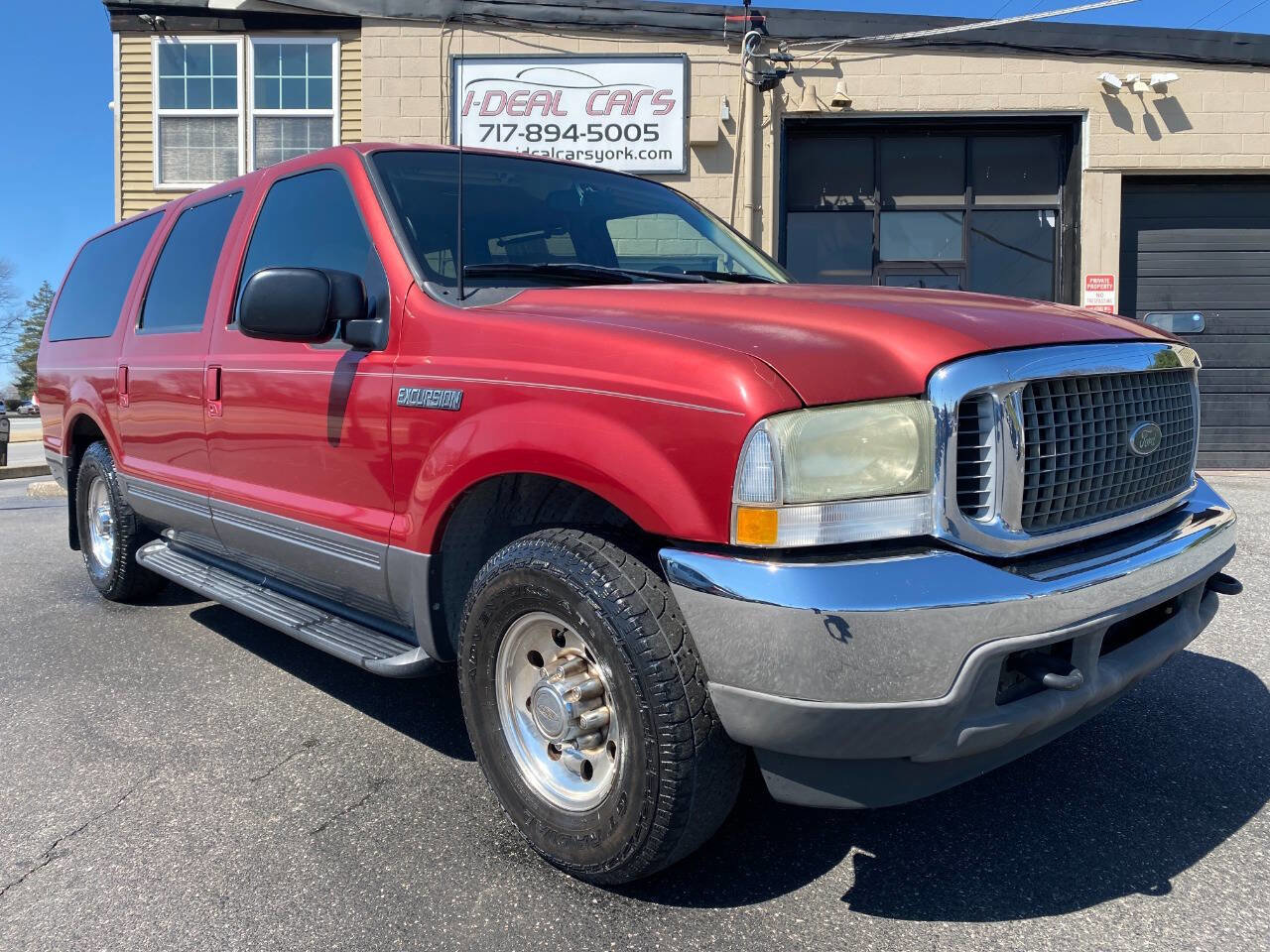 Used 2002 Ford Excursion XLT image 1