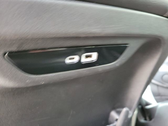 Used 2024 Chrysler Pacifica Touring-L image 17