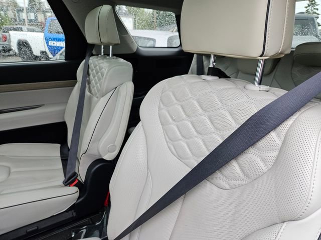 Used 2021 Hyundai Palisade Limited w/ Winter Package image 8