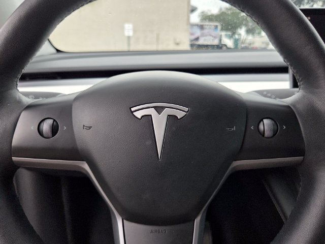 Used 2023 Tesla Model Y Long Range AWD/4WD image 35