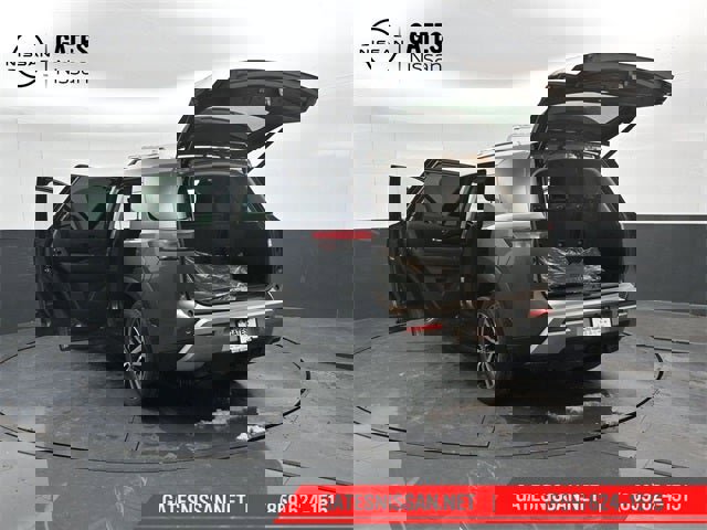 New 2025 Nissan Pathfinder Platinum image 51